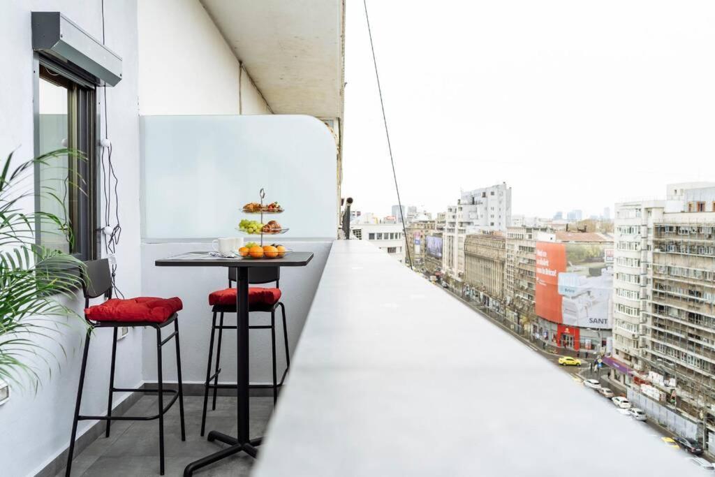 Amazing City View - Terrace+Netflix - City Center Bucureşti Ngoại thất bức ảnh