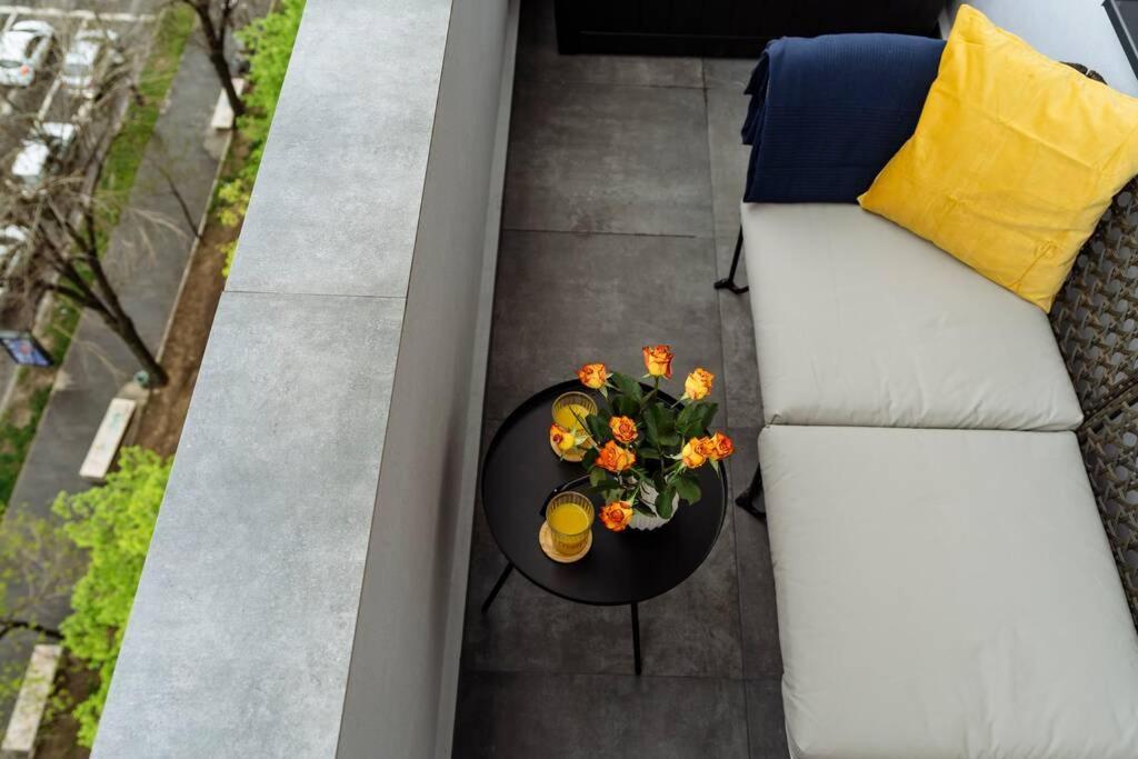 Amazing City View - Terrace+Netflix - City Center Bucureşti Ngoại thất bức ảnh