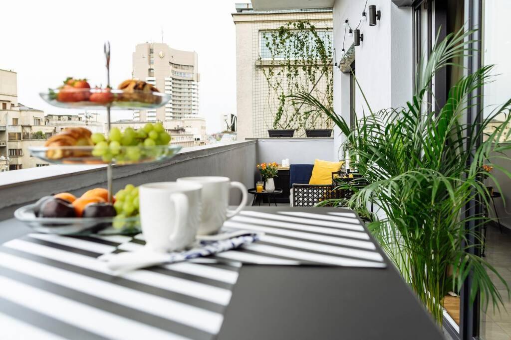 Amazing City View - Terrace+Netflix - City Center Bucureşti Ngoại thất bức ảnh